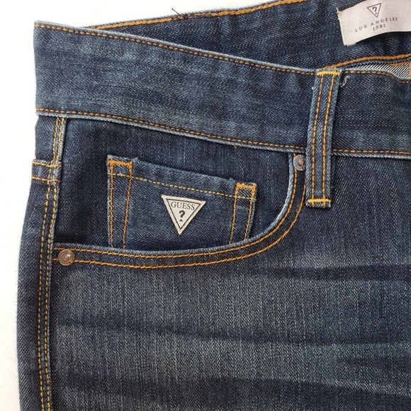 New GUESS Men's Relaxed Straight Leg Jeans - Picture 5 of 8